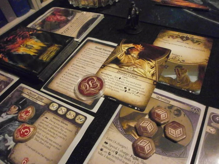 Arkham Horror: The Card Game – The Dream-Eaters Investigator: Expansion - Gaming Library